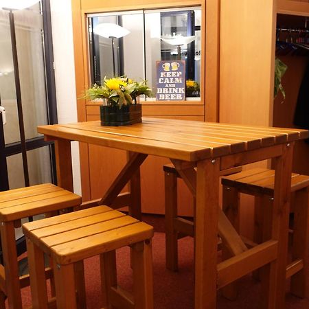 Hotel Am Weiher แอร์เคอเลนซ์ ภายนอก รูปภาพ