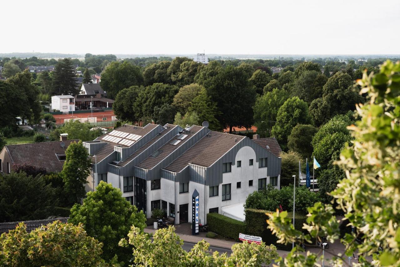 Hotel Am Weiher แอร์เคอเลนซ์ ภายนอก รูปภาพ