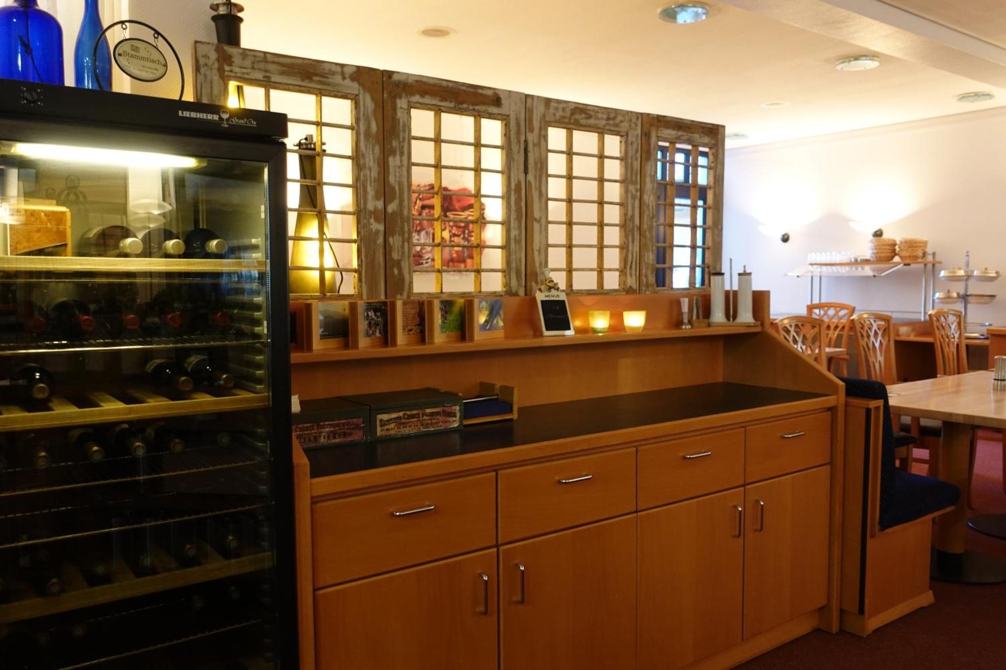 Hotel Am Weiher แอร์เคอเลนซ์ ภายนอก รูปภาพ