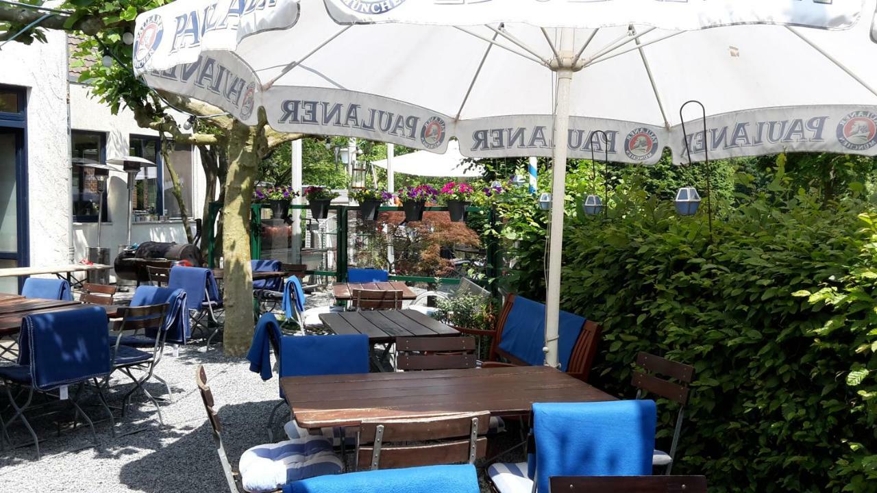 Hotel Am Weiher แอร์เคอเลนซ์ ภายนอก รูปภาพ